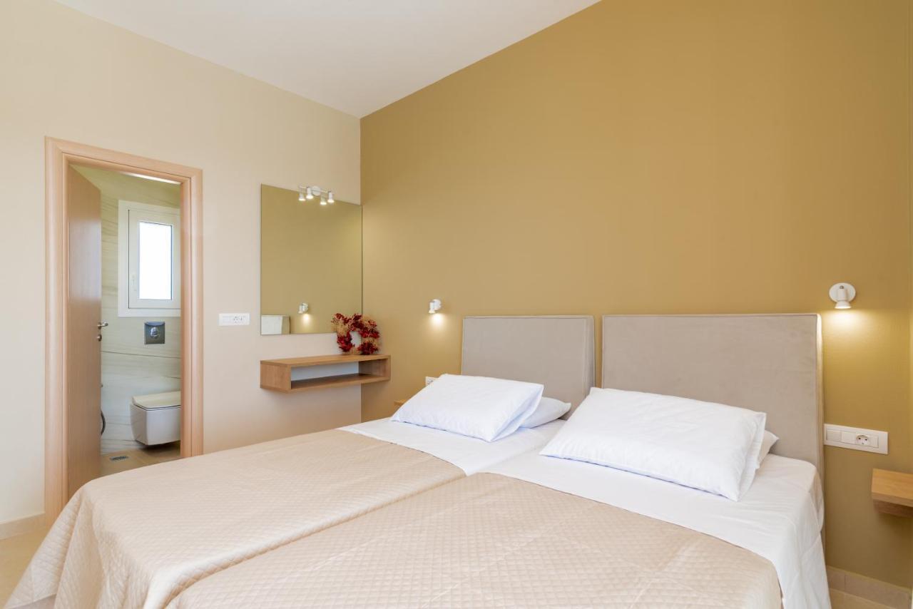Spartakos Luxury Villa 2 Koukounariá Kültér fotó